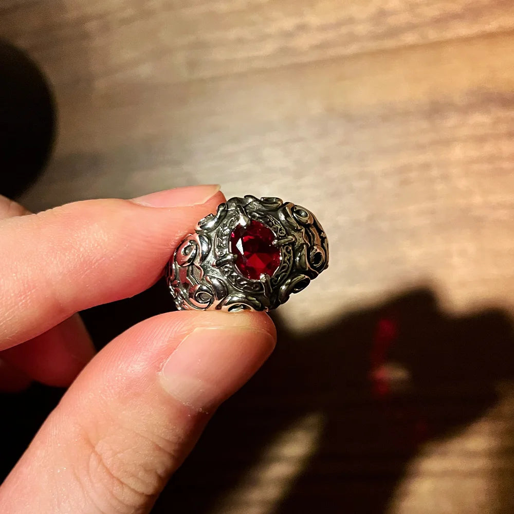 Retro Red Heart Crusades Vine Ring For Men Women Dark Gothic Vintage Open Ring Punk Accessories Designer Jewelry Unisex Gift